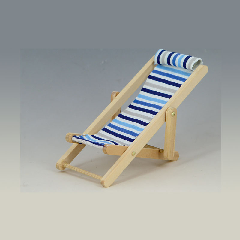 Chaise longue rayée bleue, Mer, accessoires et miniatures pour maison de poupées lamaisonde