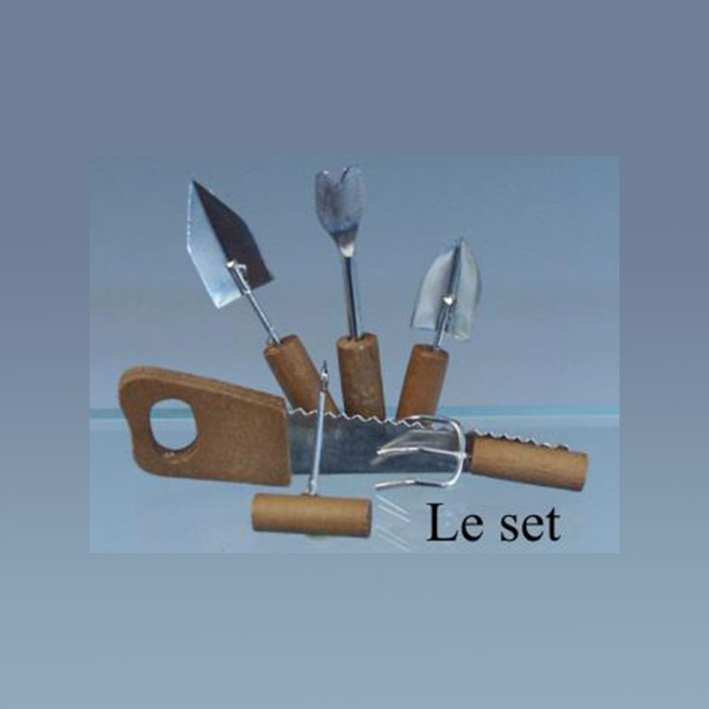 6 petits outils de jardin assortis, Miniatures