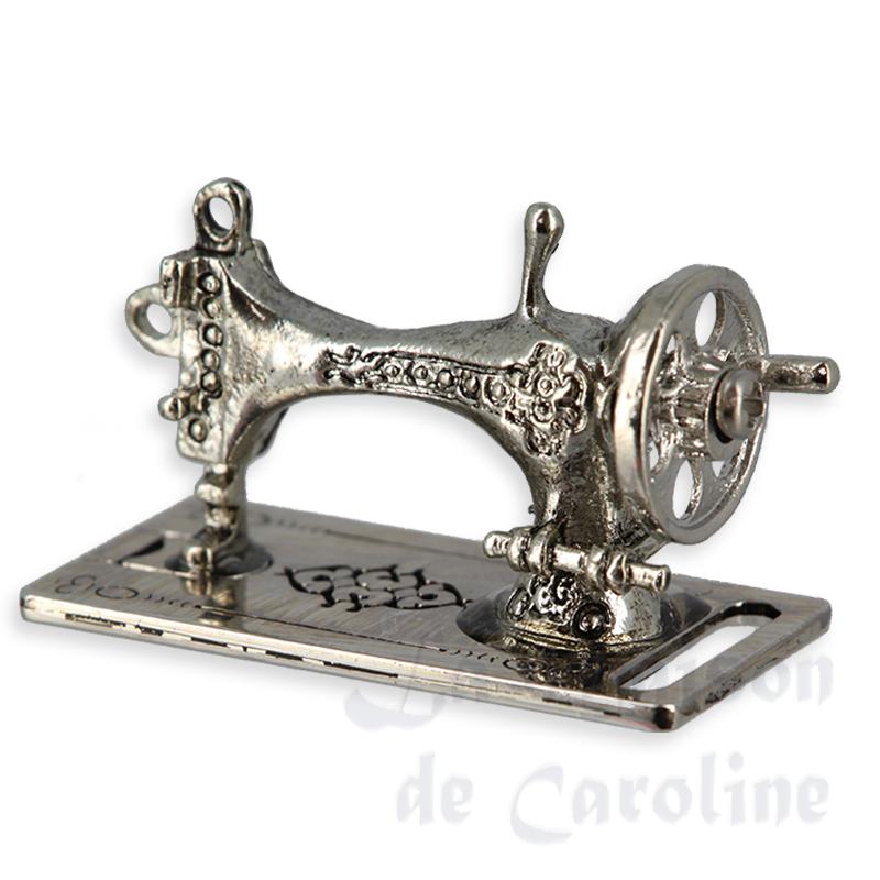Machine à coudre argenté miniature 1/12