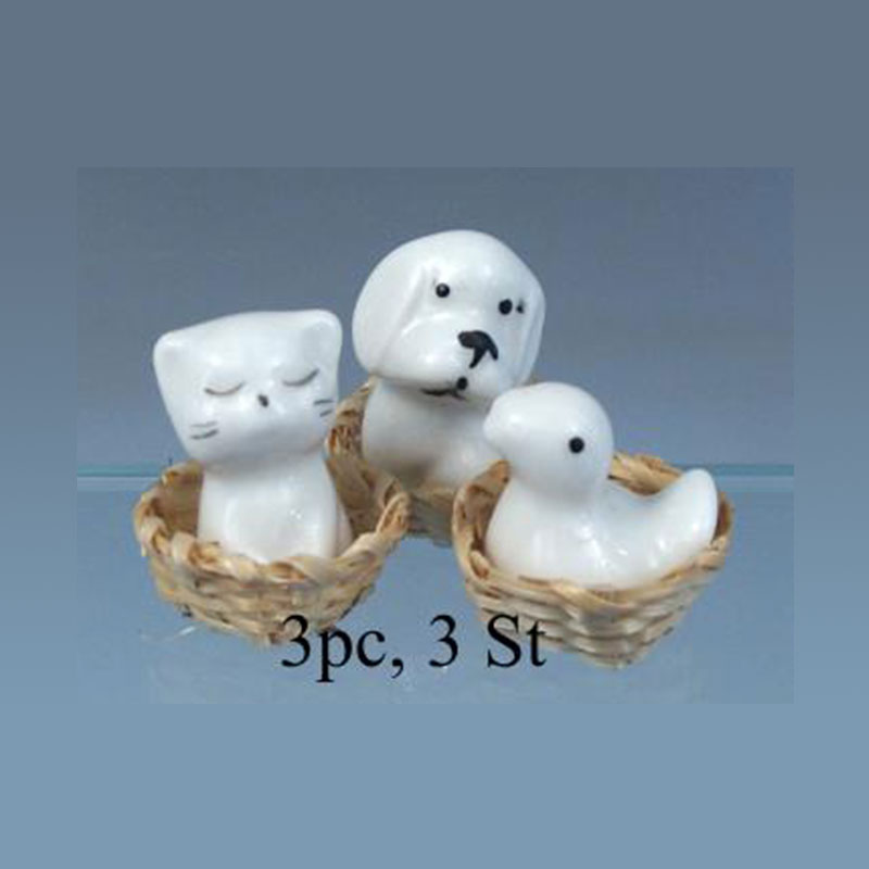 3 animaux en porcelaine dans panier, Miniatures
