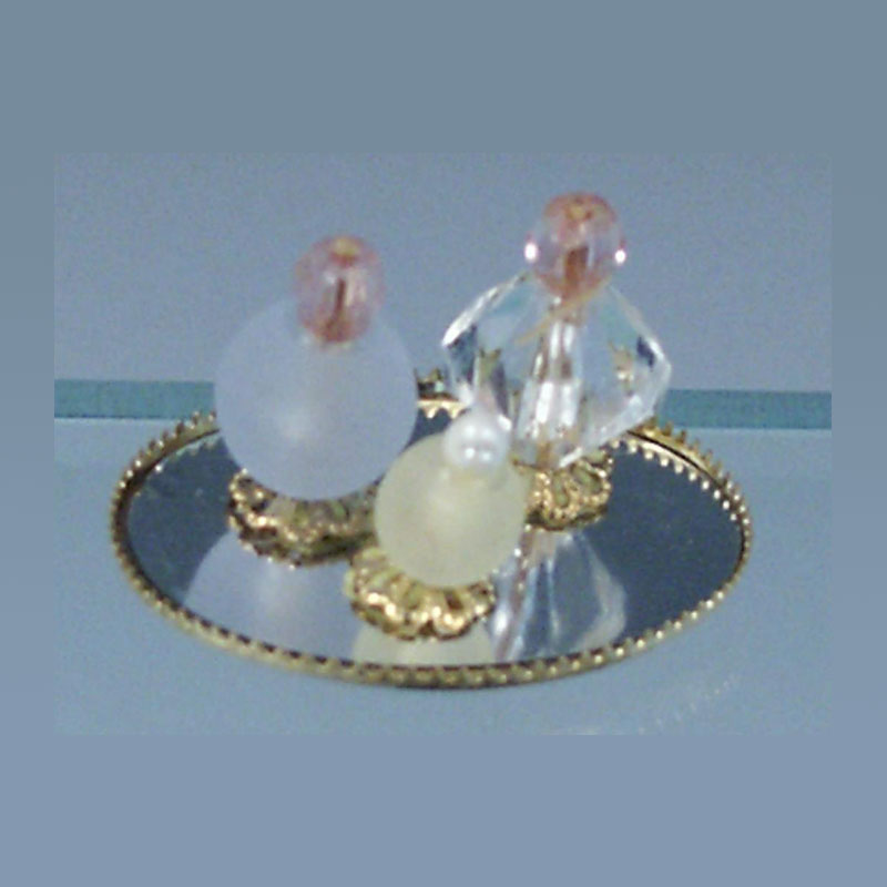3 flacons de parfum avec plateau, Miniatures