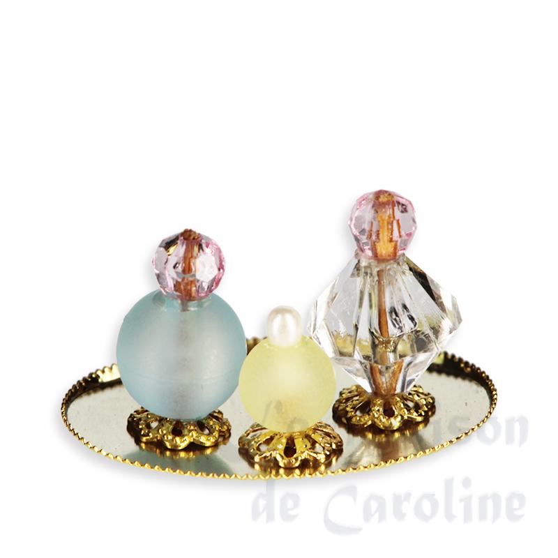 3 flacons de parfum avec plateau miniature 1/12