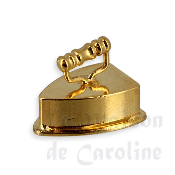Fer à repasser laiton miniature 1/12 Fer à repasser laiton miniature 1/12