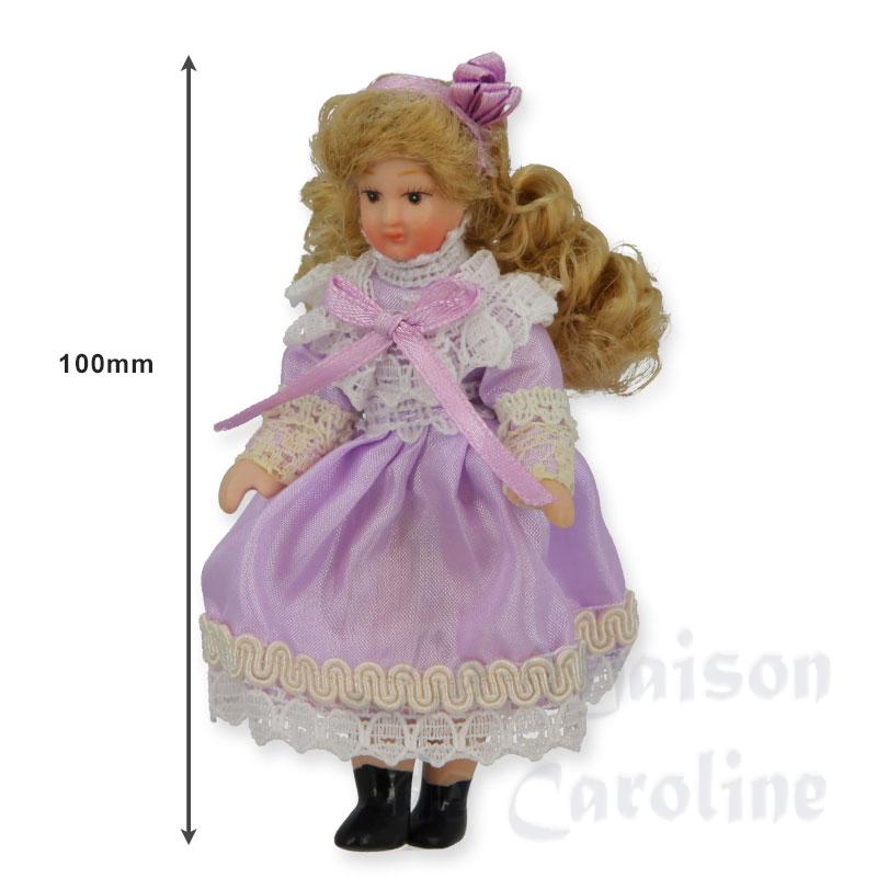 Fillette porcelaine Robe rose dentelle Bilder 1