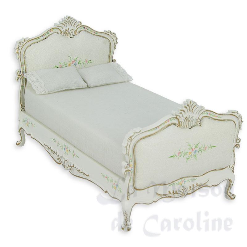 Lit simple Louis XV ivoire-fleurs meuble de collection Trianon 1/12 Lit simple Louis XV ivoire-fleurs meuble de collection Trianon 1/12