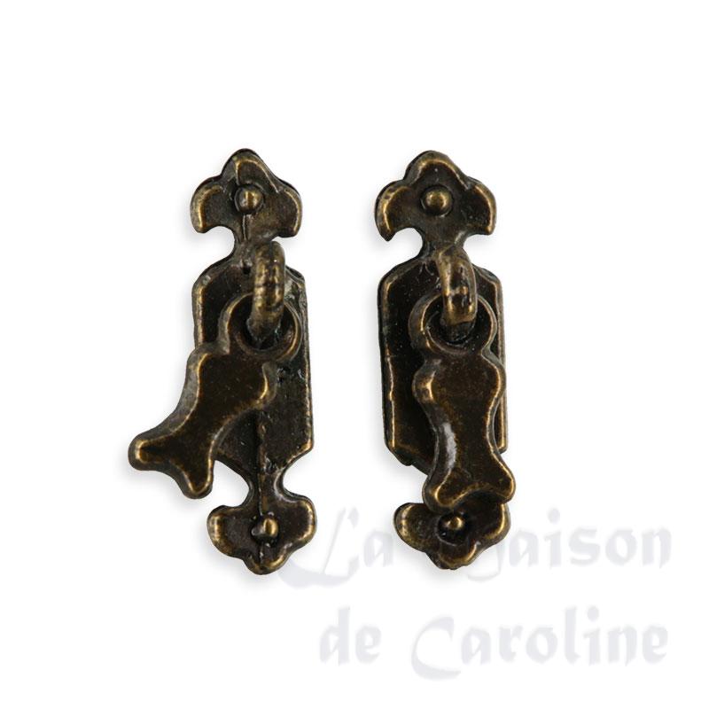 Paire de poignees de tiroir noir pour maisons de poupées 1/12