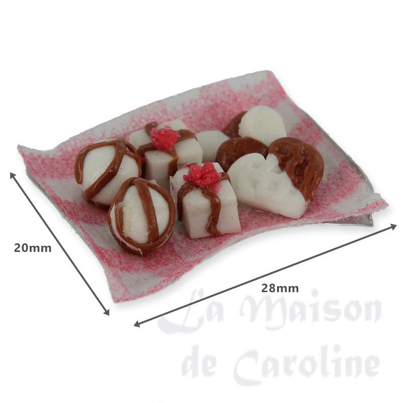Plateau de boules,coeurs,paquets en choc Bilder 1