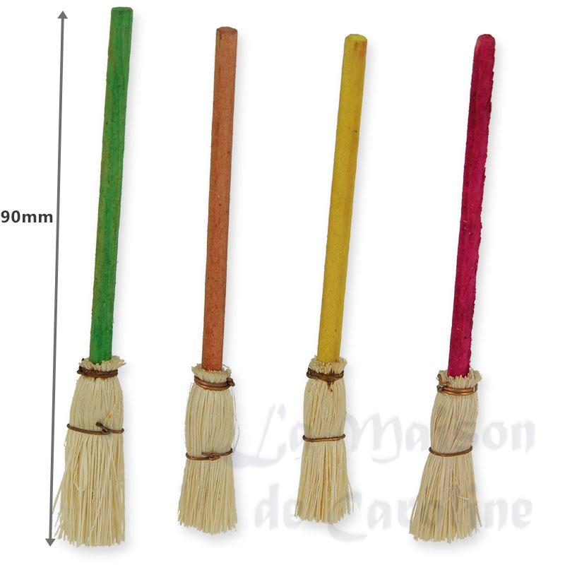 Balai de paille manche coloré divers modèles miniature 1/12