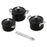 Set 3 casseroles noires miniature - une avec manche cassé - 1/12
