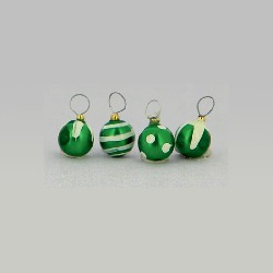 4 Boules de Noel verte décorées