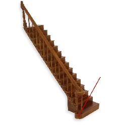 Escalier droit merisier - abimé -, rampe à droite pour maisons de poupées 1/12